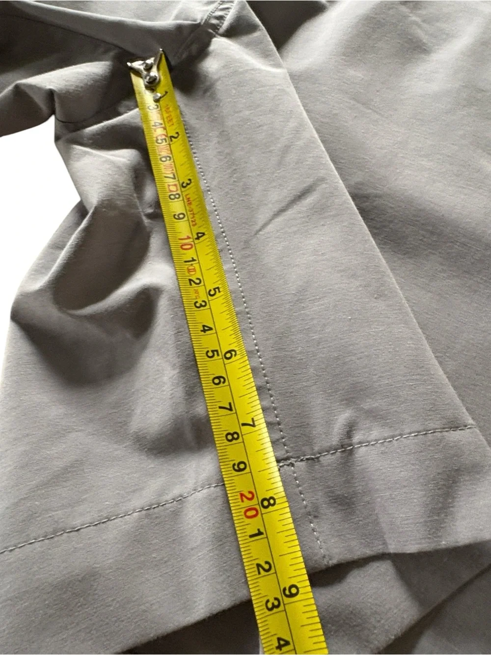 Faherty - Belt Loop All Day Shorts. 9 inch inseam. Light Grey. Size 38. MSC0012